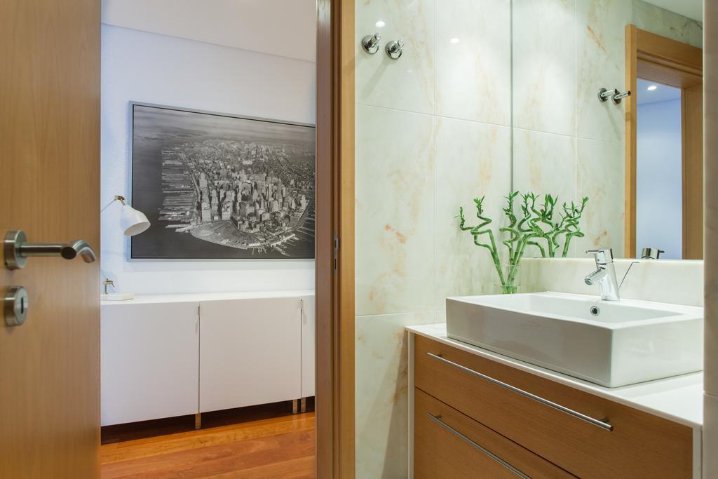 Living Graca Apartment Lisbon Bagian luar foto