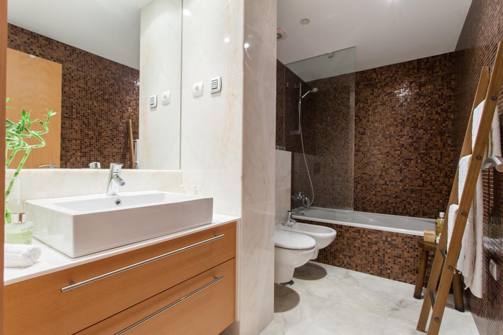 Living Graca Apartment Lisbon Bagian luar foto